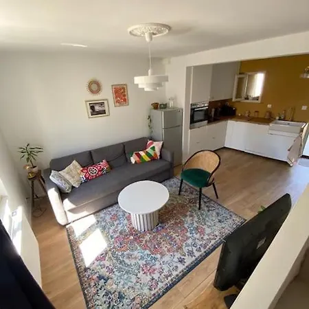 Maison De Village La Digue Сasa de vacaciones